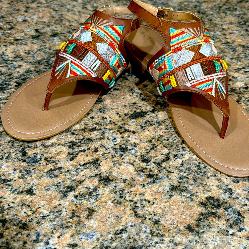 BCBG sandals in a size 8 “BG Cierraz” style brand new